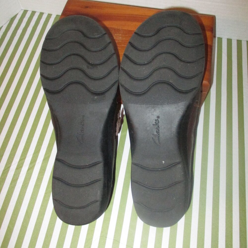 Clarks Collection Slip-ons - Picture 9 of 15